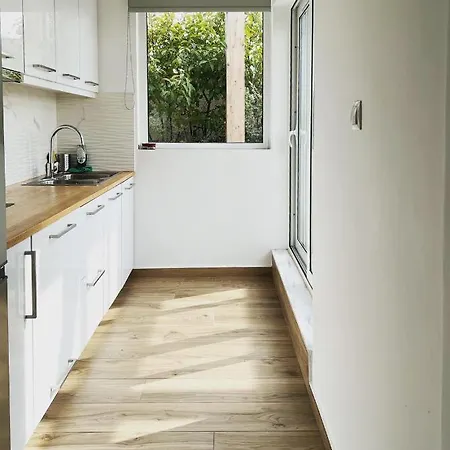 Apartment Hill